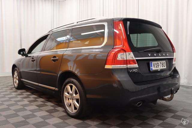 Volvo V70 5