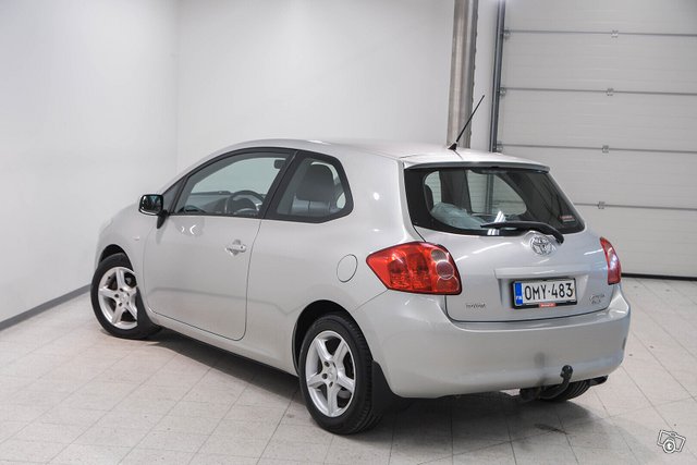 Toyota Auris 7