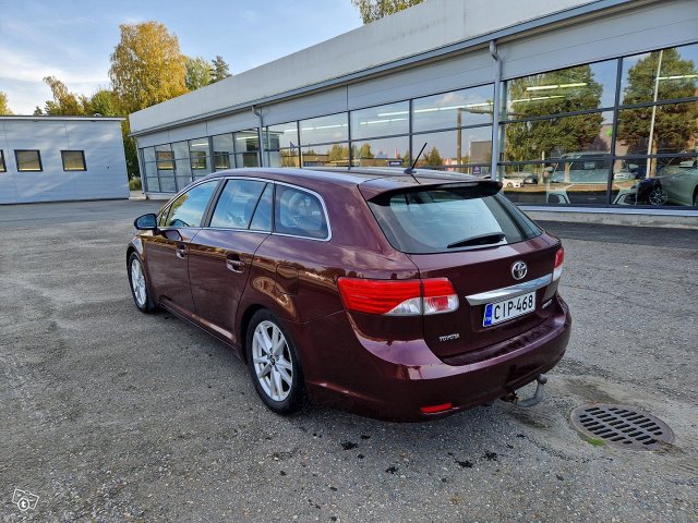 Toyota Avensis 3