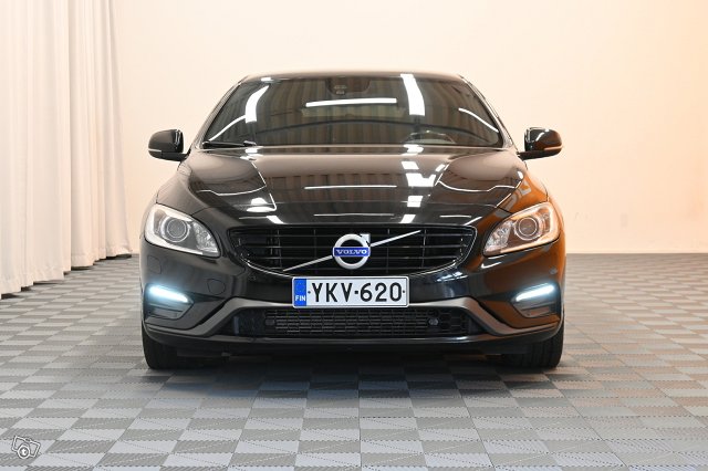 Volvo V60 2