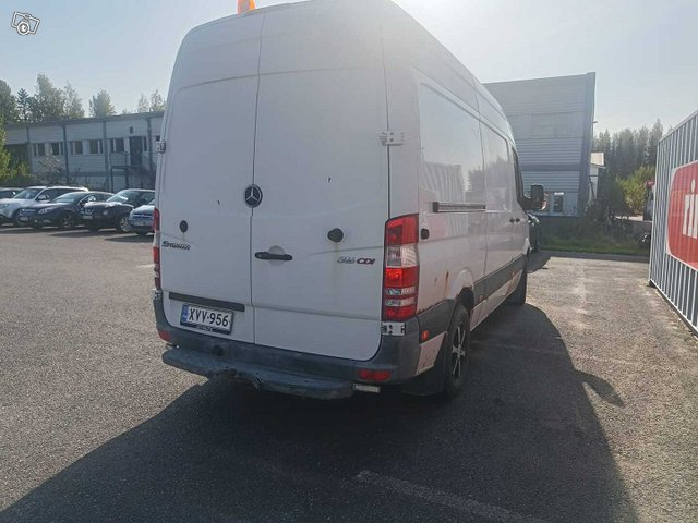 Mercedes-Benz Sprinter 2