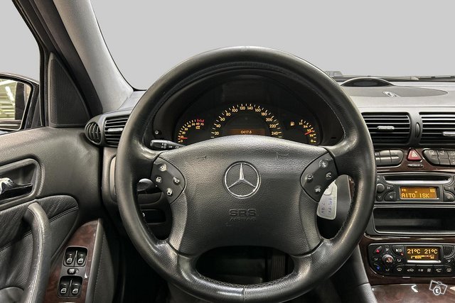 Mercedes-Benz C 17