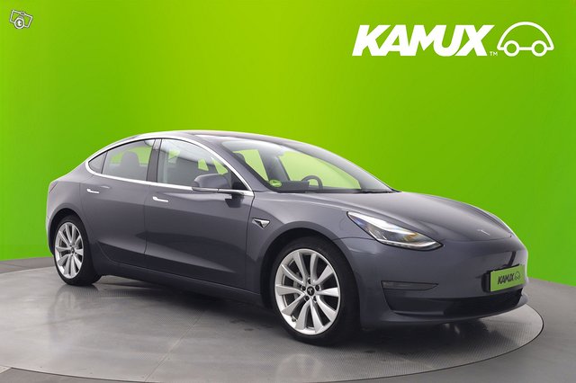 Tesla Model 3 1