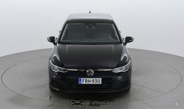 VOLKSWAGEN Golf 8