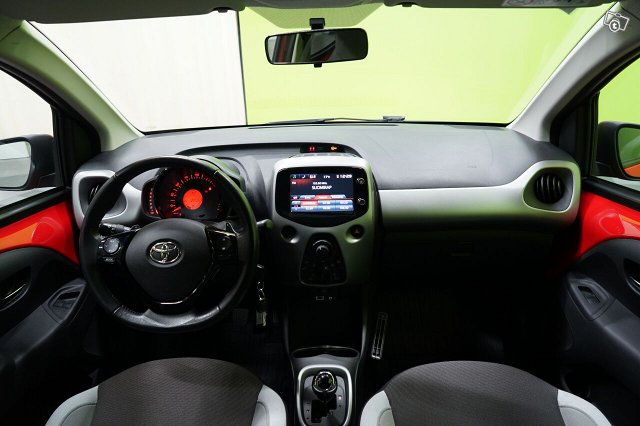 Toyota AYGO 8