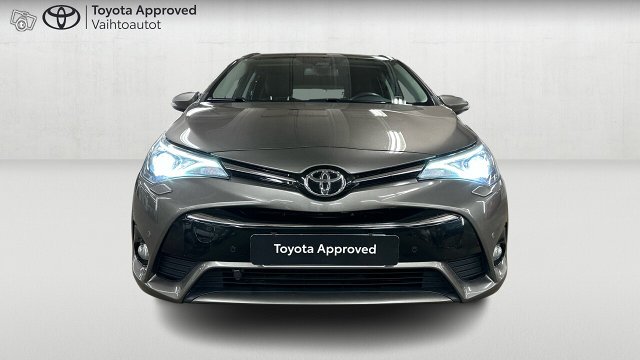 Toyota Avensis 7