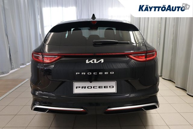 Kia ProCeed 11