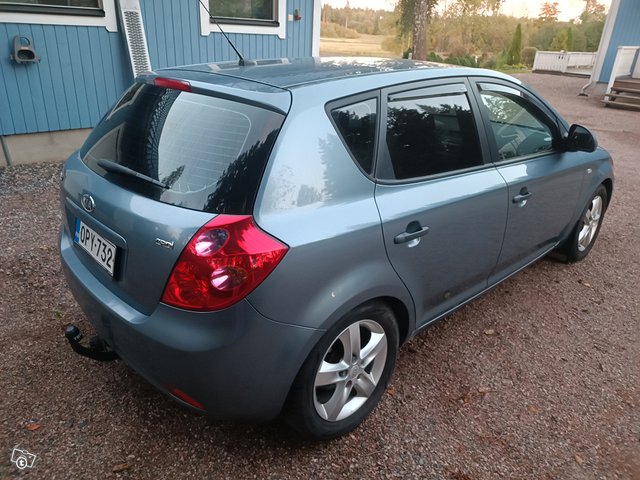 KIA Ceed 4