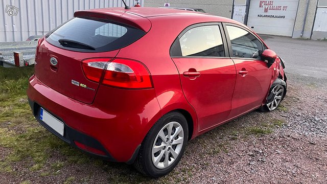 KIA Rio 5