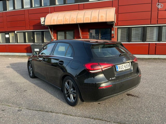 Mercedes-Benz A 4