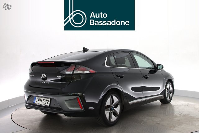 HYUNDAI IONIQ HYBRID 6