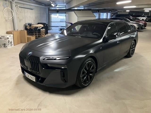 BMW I7 2