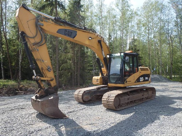 Cat 319 d l, kuva 1