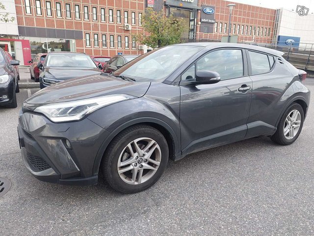 Toyota C-HR 7