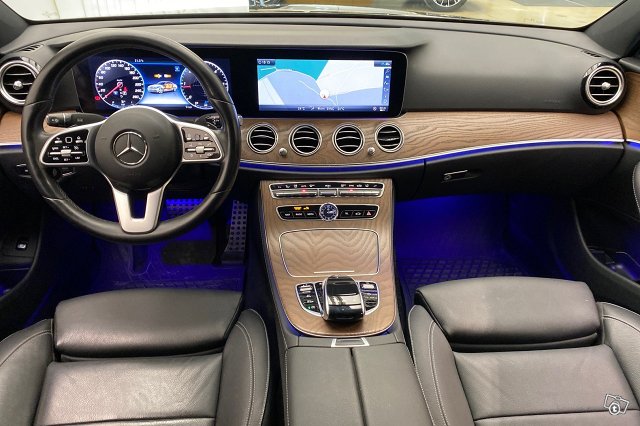 Mercedes-Benz E 9