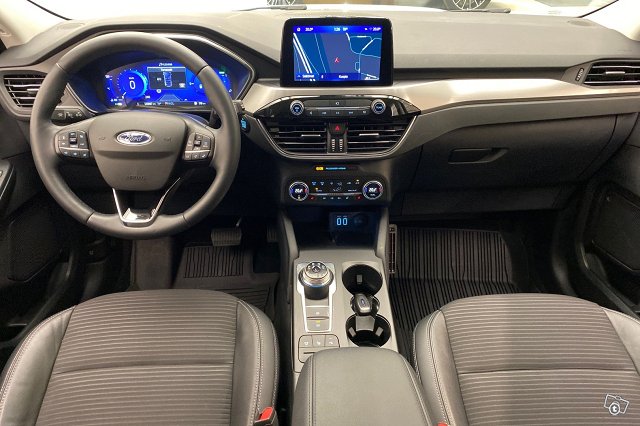 Ford Kuga 9