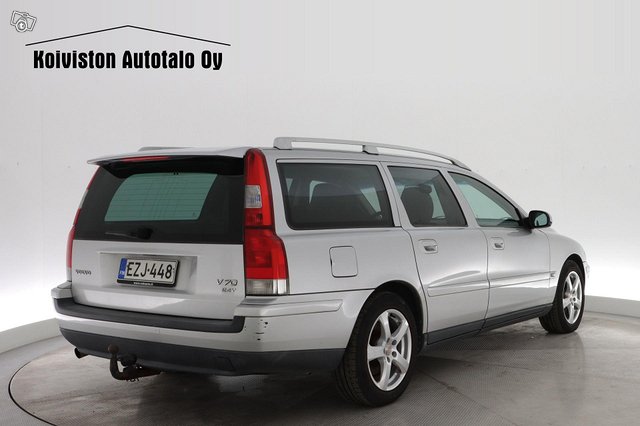 Volvo V70 4