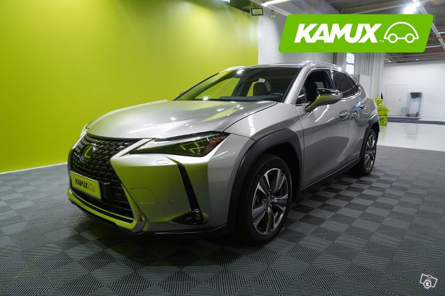 Lexus UX 6