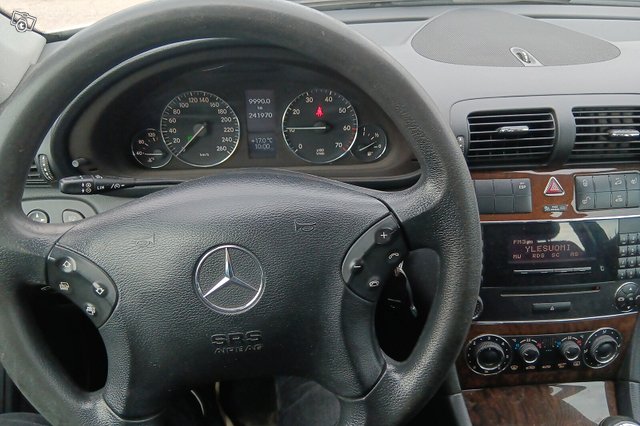 Mercedes-Benz C 6