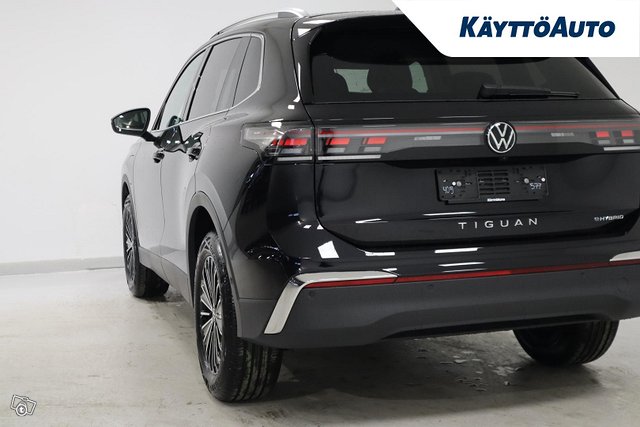 Volkswagen Tiguan 8