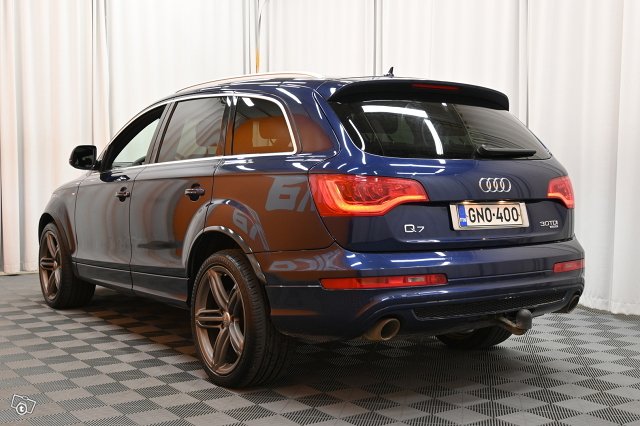 Audi Q7 5