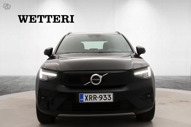 Volvo XC40 8