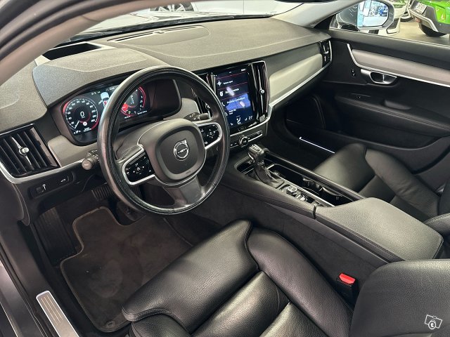 Volvo V90 7