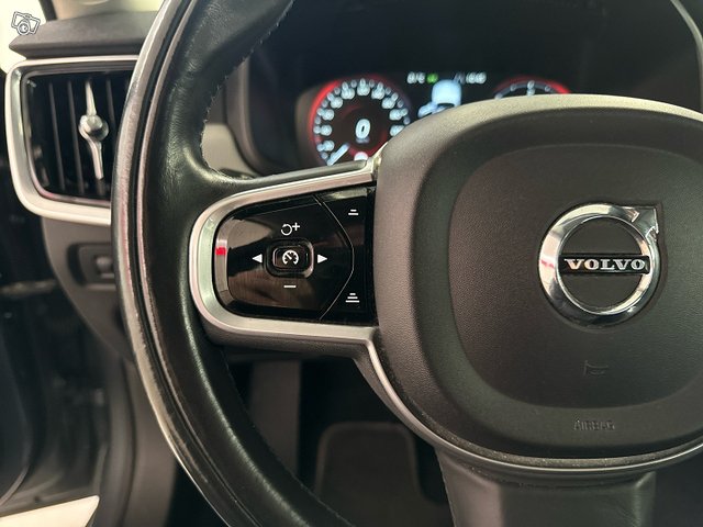 Volvo V90 18