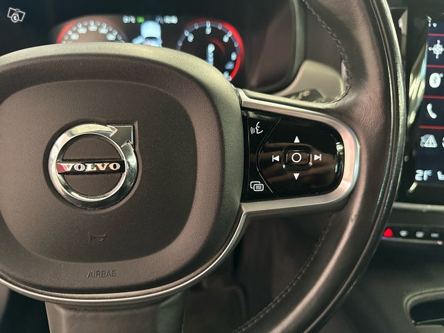 Volvo V90 19