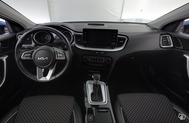 Kia XCeed 8