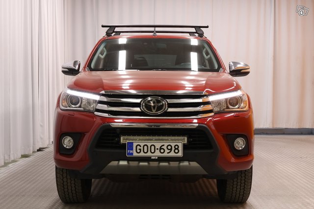 Toyota Hilux 2