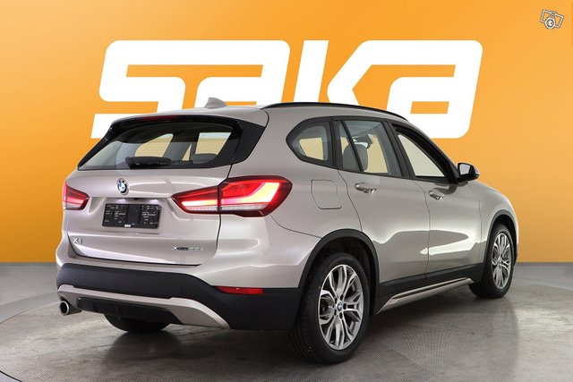 BMW X1 7