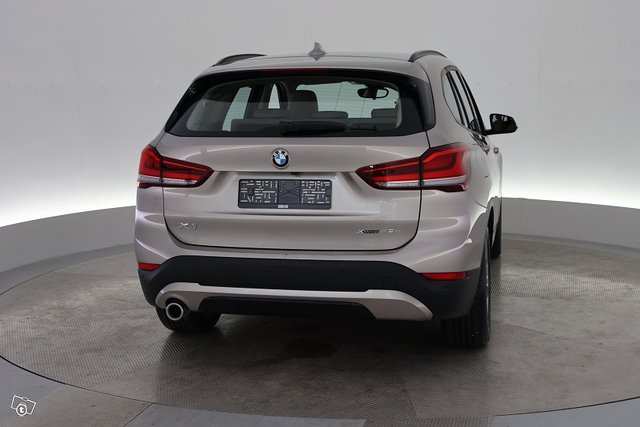 BMW X1 9