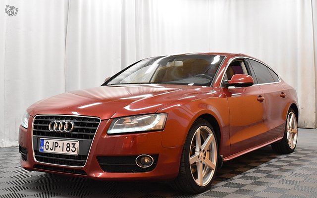 Audi A5 4