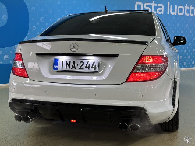 Mercedes-Benz C 4