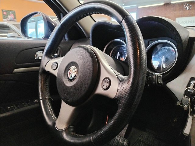 Alfa Romeo 159 15