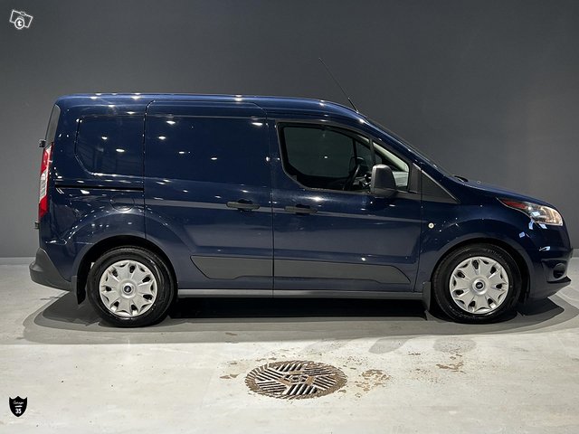 Ford Transit Connect 8