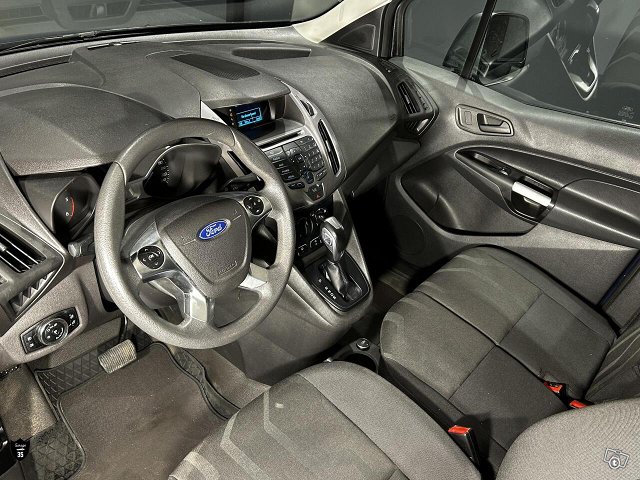 Ford Transit Connect 9