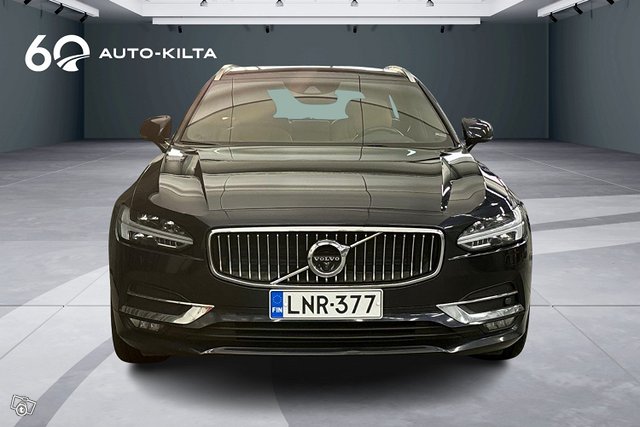 Volvo V90 5