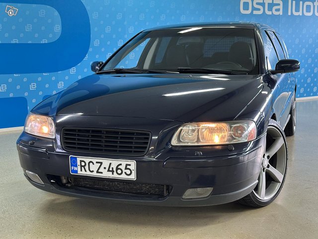 Volvo V70 2