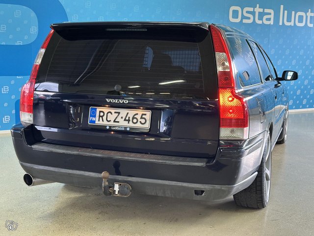 Volvo V70 4