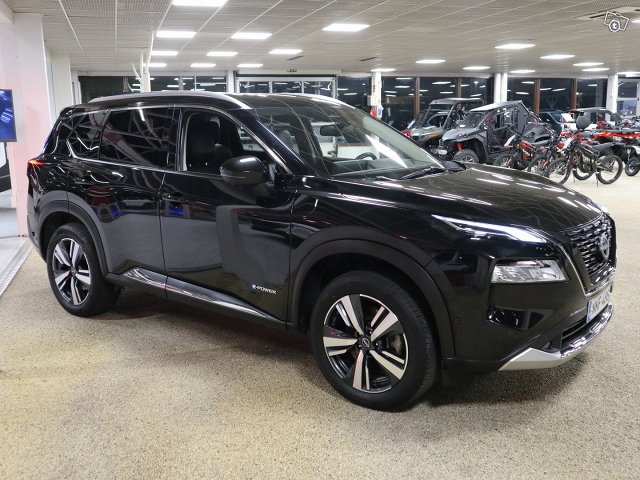 NISSAN X-Trail 2