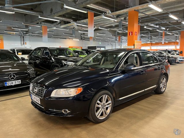 Volvo S80 1