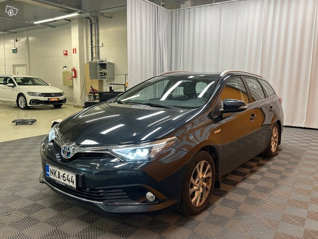 Toyota Auris 2