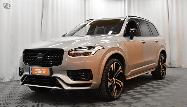 Volvo XC90 4