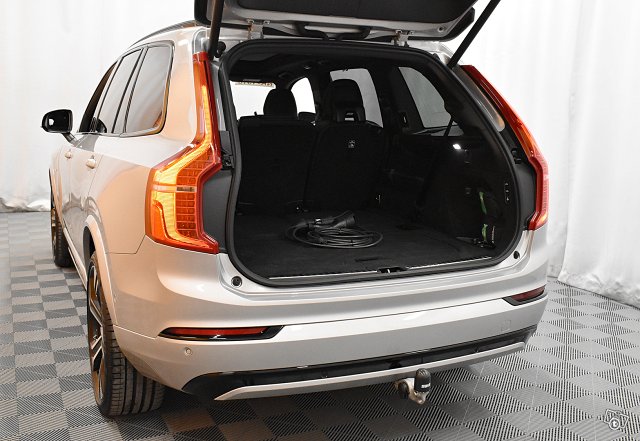 Volvo XC90 9