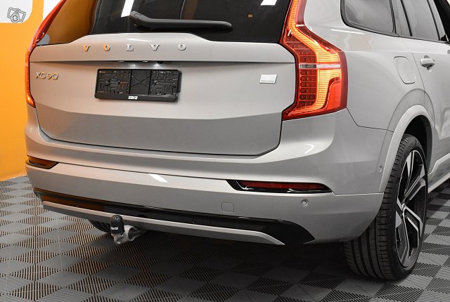 Volvo XC90 12