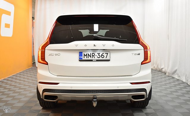 Volvo XC90 6