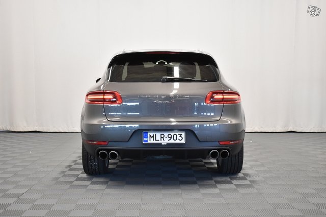 Porsche Macan 7