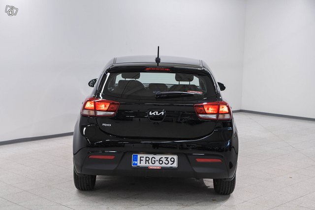 Kia Rio 6